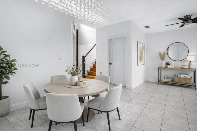 102 Riverwalk Cir, Sunrise, FL 33326