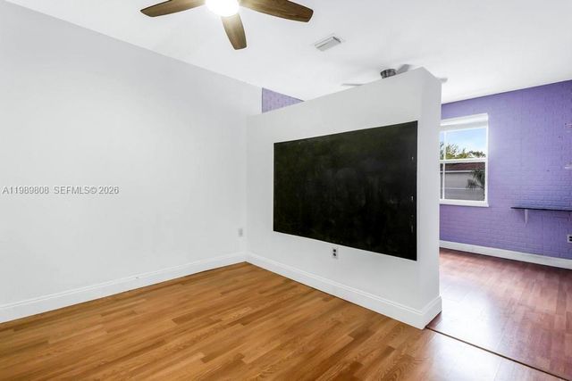 102 Riverwalk Cir, Sunrise, FL 33326