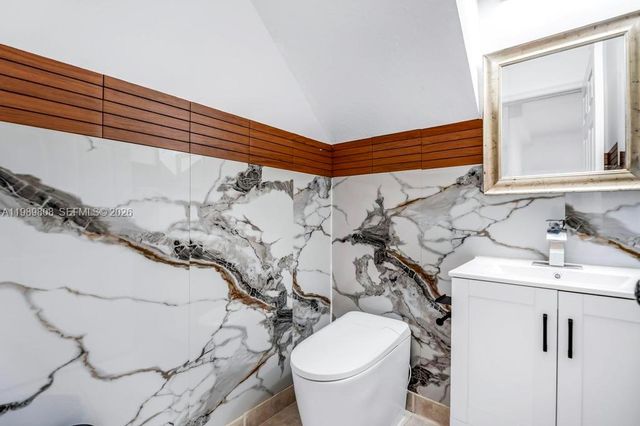 102 Riverwalk Cir, Sunrise, FL 33326