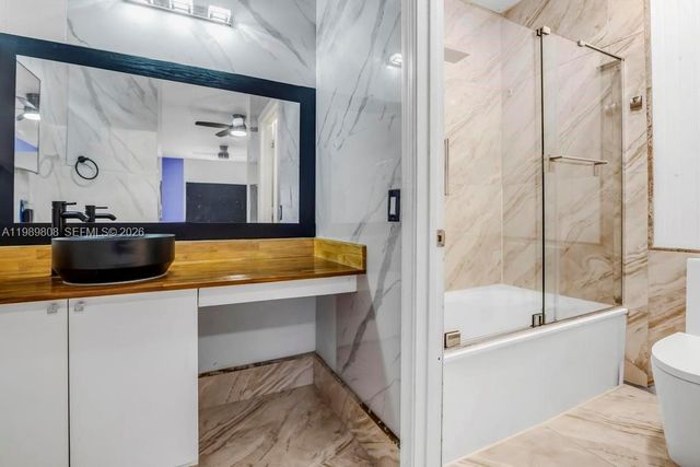 102 Riverwalk Cir, Sunrise, FL 33326