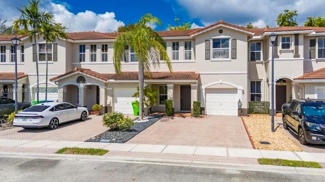 102 Riverwalk Cir, Sunrise, FL 33326