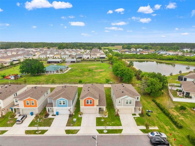 7512 WALLFLOWER TRAIL, Wesley Chapel, FL 33545