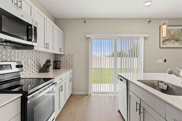 7512 WALLFLOWER TRAIL, Wesley Chapel, FL 33545