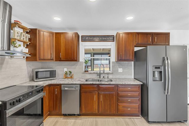 686 MOSS DRIVE, Altamonte Springs, FL 32714