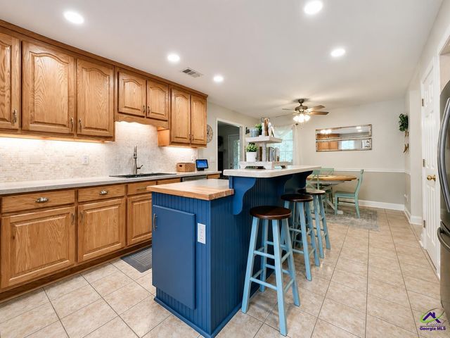 206 Jasmine Way, Bonaire, GA 31005