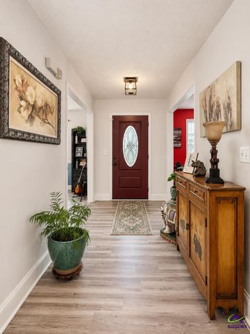 206 Jasmine Way, Bonaire, GA 31005