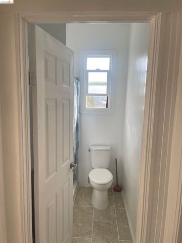 2212 17Th Ave, Oakland, CA 94606