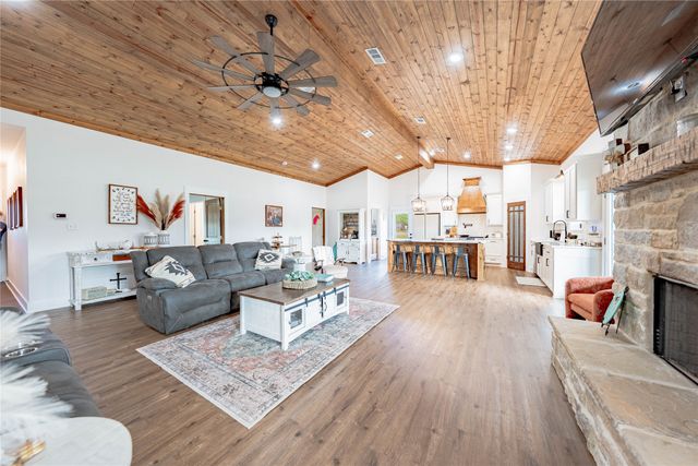 13085 County Road 1200, Malakoff, TX 75148