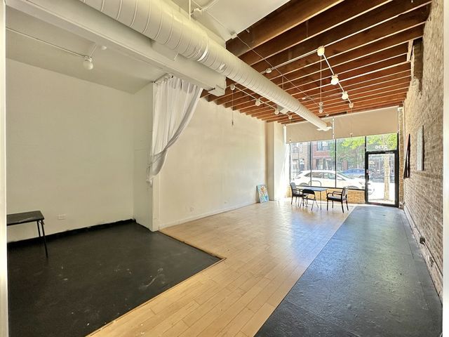 2136 W CHICAGO Avenue, Chicago, IL 60622