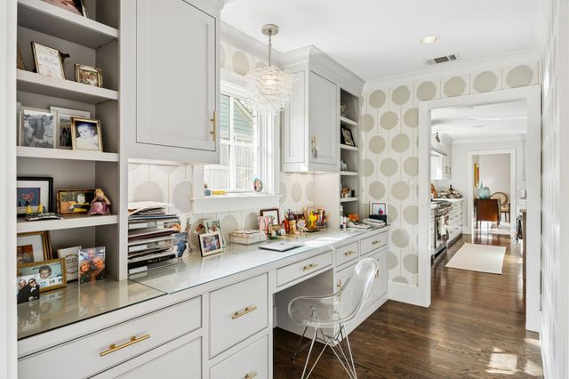 7114 Azalea Lane, Dallas, TX 75230