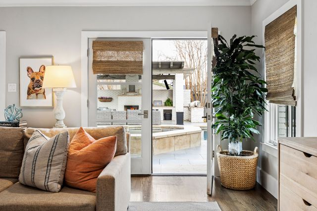 7114 Azalea Lane, Dallas, TX 75230