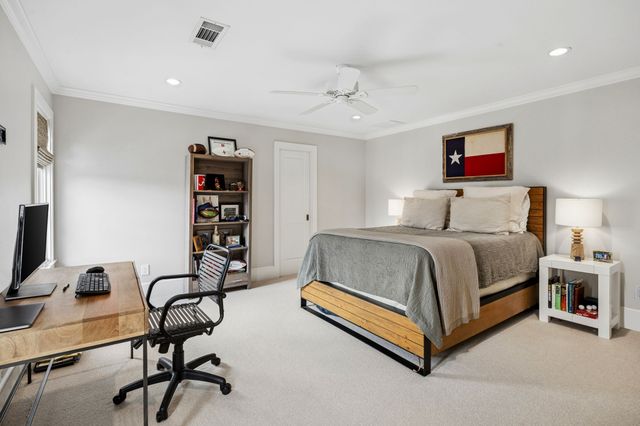 7114 Azalea Lane, Dallas, TX 75230