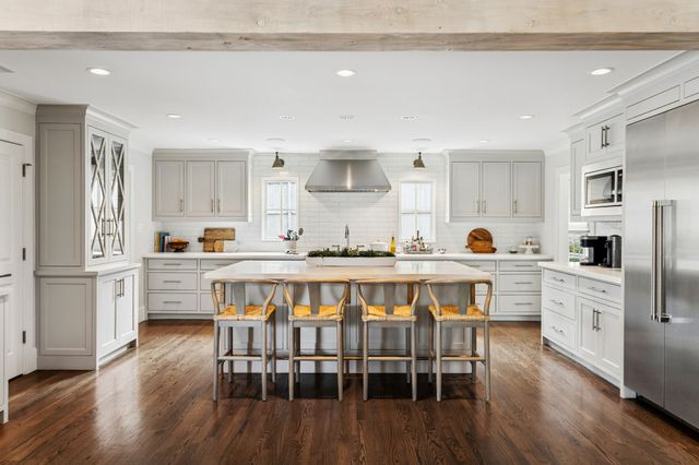 7114 Azalea Lane, Dallas, TX 75230