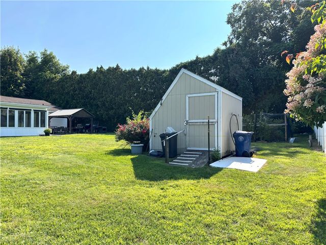 55 Nightingale Avenue, Warwick, RI 02889