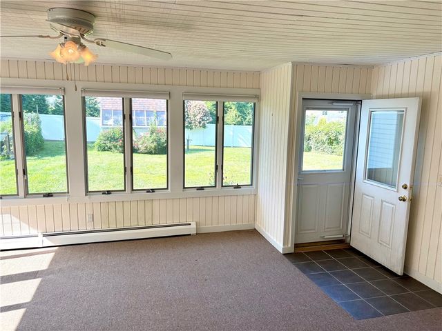 55 Nightingale Avenue, Warwick, RI 02889