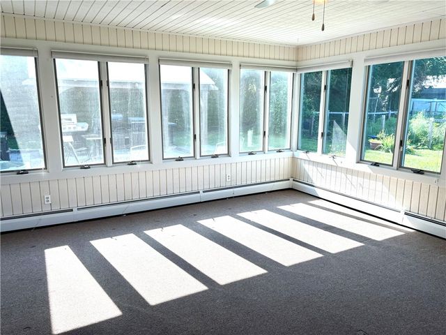 55 Nightingale Avenue, Warwick, RI 02889