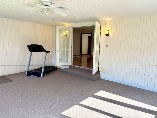 55 Nightingale Avenue, Warwick, RI 02889