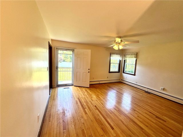 55 Nightingale Avenue, Warwick, RI 02889