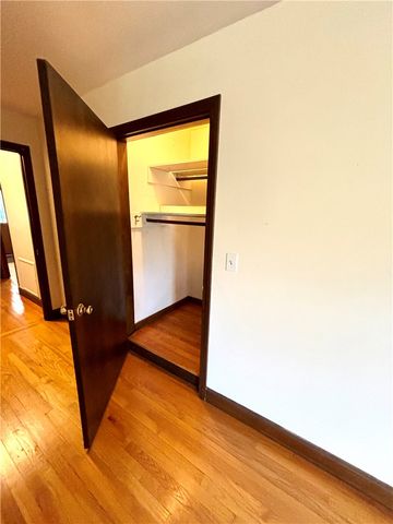 55 Nightingale Avenue, Warwick, RI 02889