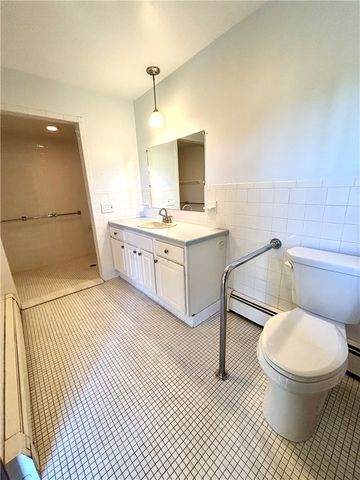 55 Nightingale Avenue, Warwick, RI 02889