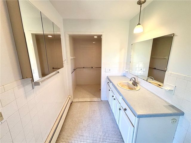 55 Nightingale Avenue, Warwick, RI 02889