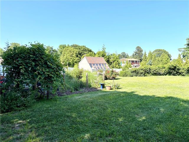 55 Nightingale Avenue, Warwick, RI 02889