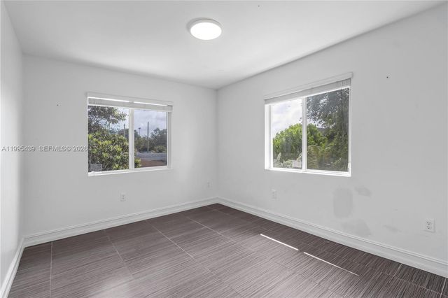 2132 NW 47th St 2132, Miami, FL 33142