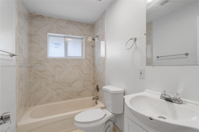 2132 NW 47th St 2132, Miami, FL 33142