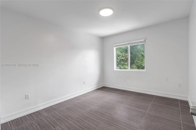 2132 NW 47th St 2132, Miami, FL 33142