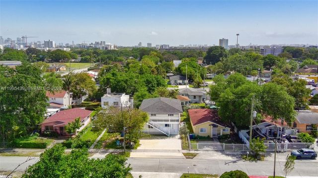 2132 NW 47th St 2132, Miami, FL 33142