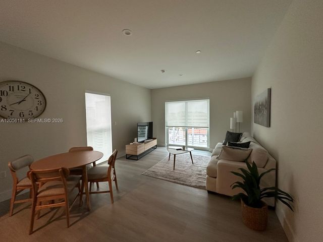 1938 Jackson Street 502, Hollywood, FL 33020