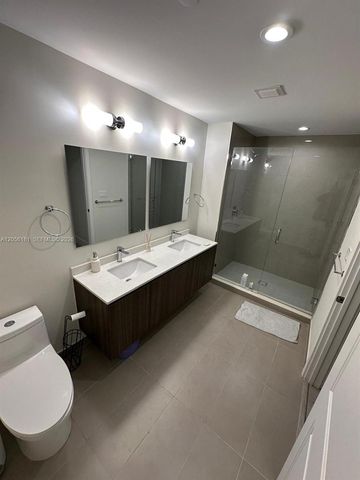 1938 Jackson Street 502, Hollywood, FL 33020