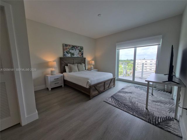 1938 Jackson Street 502, Hollywood, FL 33020