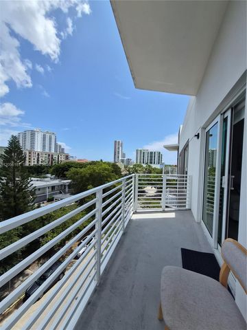 1938 Jackson Street 502, Hollywood, FL 33020