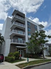 1938 Jackson Street 502, Hollywood, FL 33020
