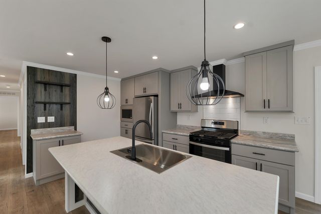 1 Granite Drive, North Hampton, NH 03862