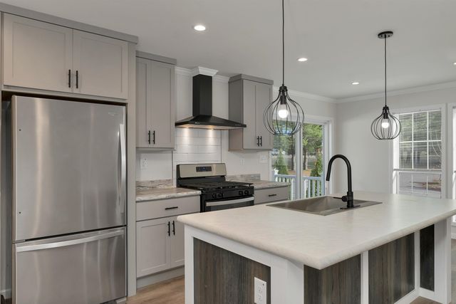 1 Granite Drive, North Hampton, NH 03862