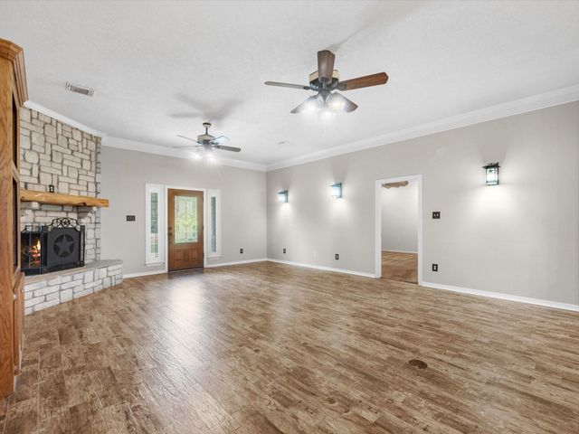 2600 Euell Road, Crosby, TX 77532