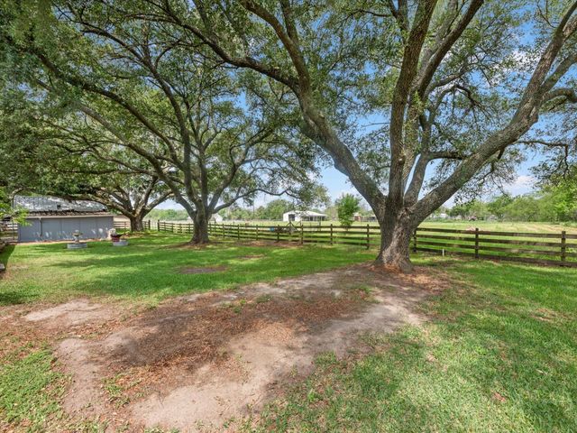 2600 Euell Road, Crosby, TX 77532