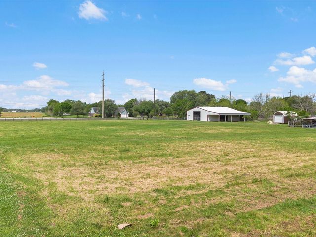 2600 Euell Road, Crosby, TX 77532