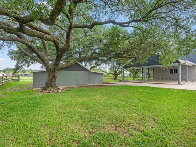 2600 Euell Road, Crosby, TX 77532
