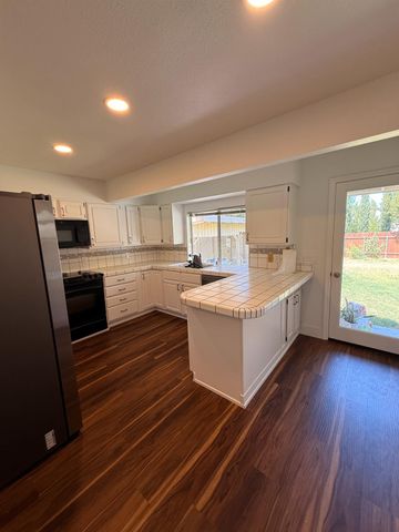 1716 Rockrose Rd, West Sacramento, CA 95691