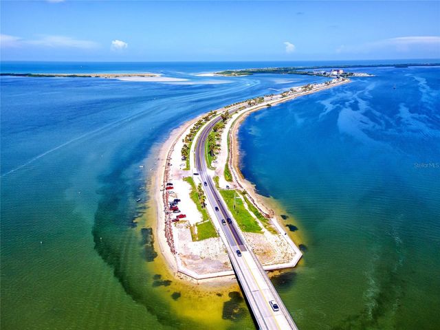 2400 WINDING CREEK BOULEVARD 14-105, Clearwater, FL 33761