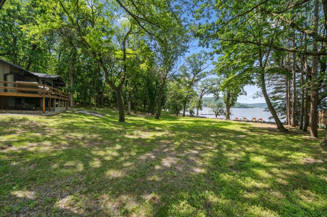 306 Cove Road, Troy Twp, WI 54016
