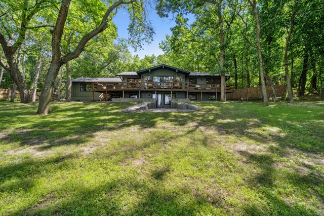 306 Cove Road, Troy Twp, WI 54016
