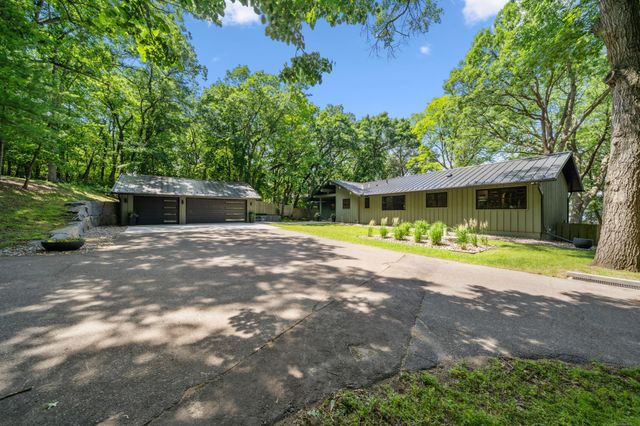 306 Cove Road, Troy Twp, WI 54016