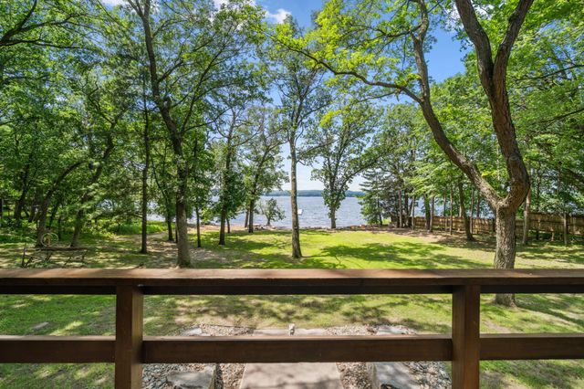 306 Cove Road, Troy Twp, WI 54016