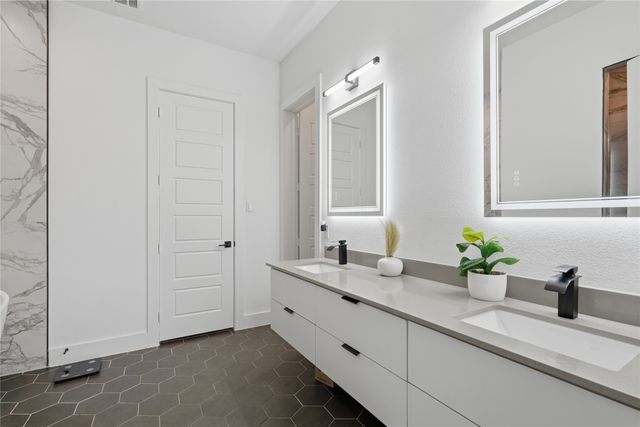 3316 Nomas Street, Dallas, TX 75212