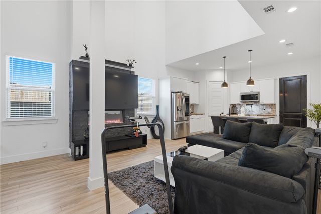 3316 Nomas Street, Dallas, TX 75212