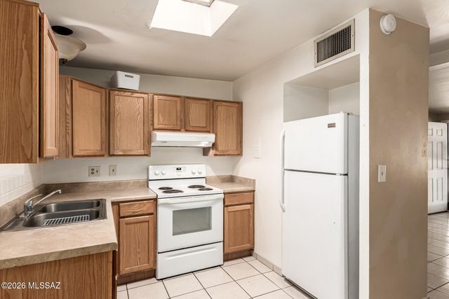 1626 E Irvington Road, Tucson, AZ 85714